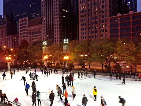 1800anylens return policy|City of Chicago :: McCormick Tribune Ice Rink.